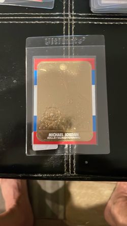 87. Fleer 23KT gold trading card.
