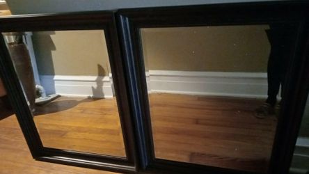 Mirror’s (black)