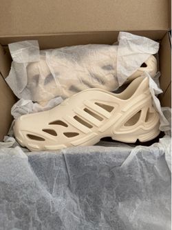 Adidas Men size 8