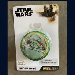Disney Star Wars Baby Yoda Lite Up Yo-yo
