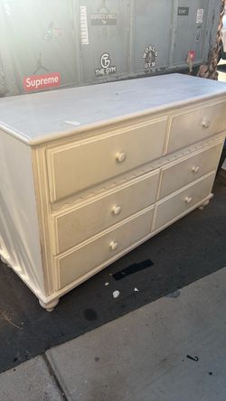 💯 percent wood dresser