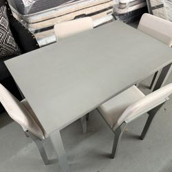 DINING TABLE SET 