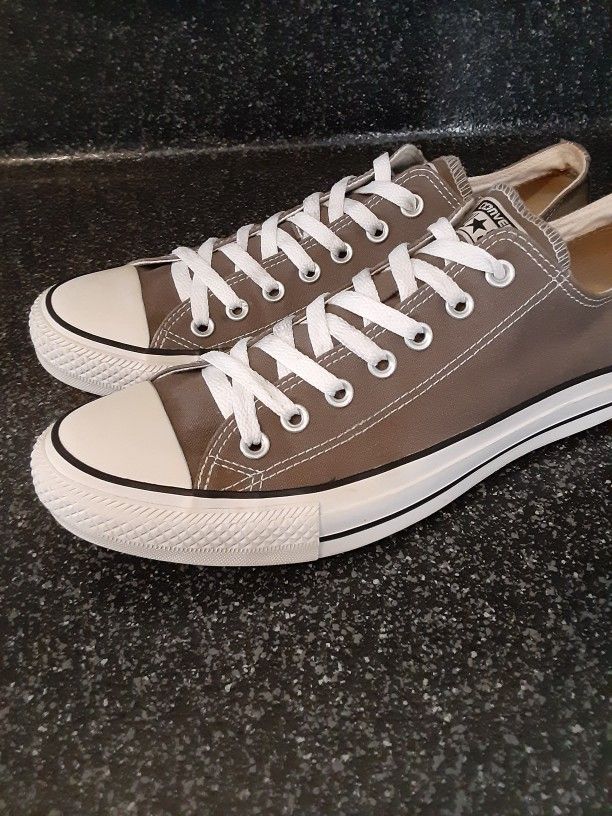 Converse mens 11 Like new