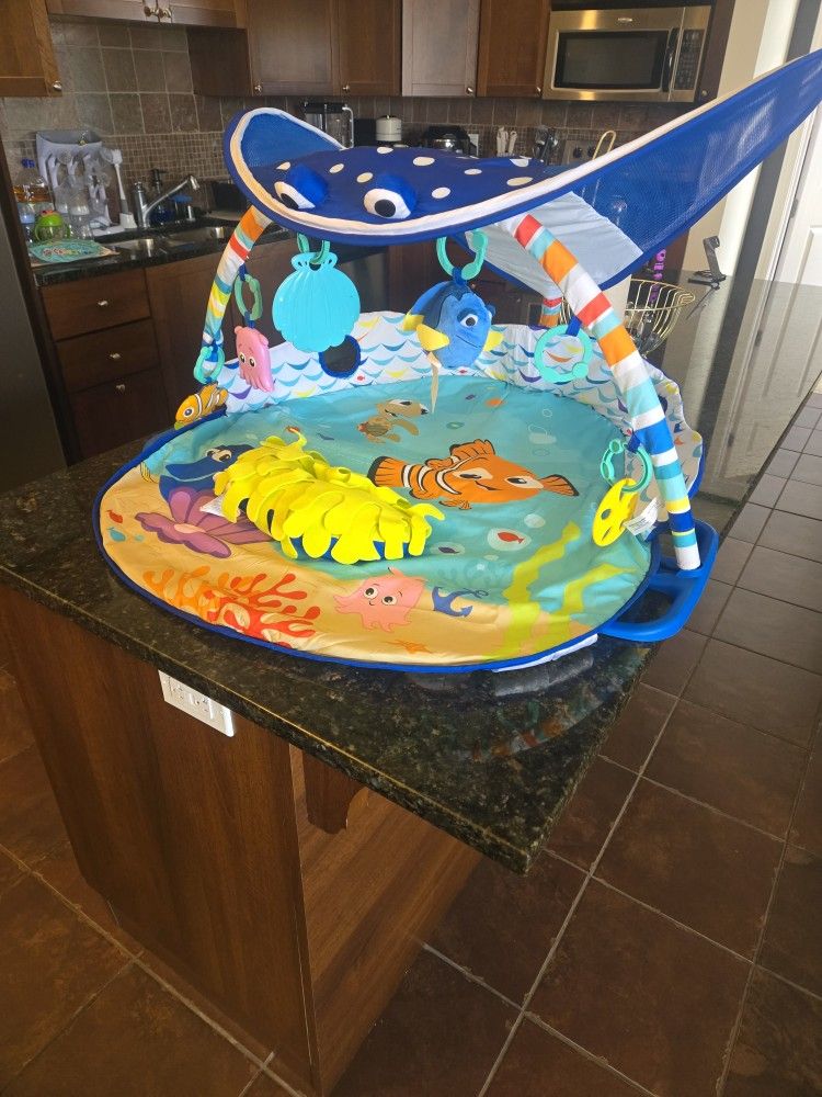 Nemo Baby Gym