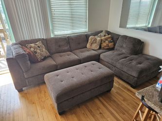 Sectional Sofa w/ Fabric Storage Ottoman