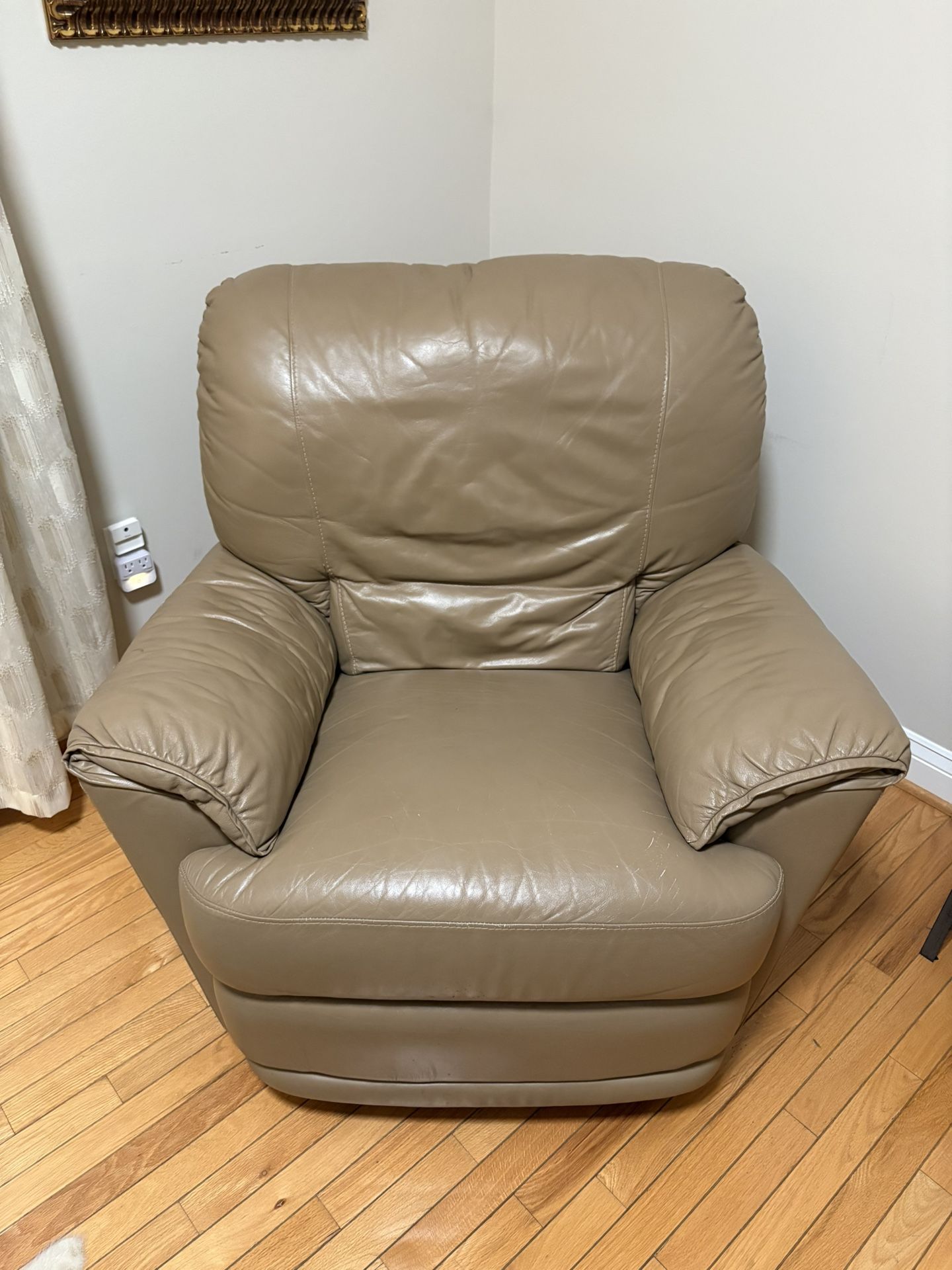 Leather Swivel Recliner Arm Chair