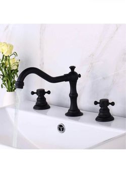 Antique-Style 3-Hole Widespread Bathroom Sink Faucet with Dual Cross Handles
