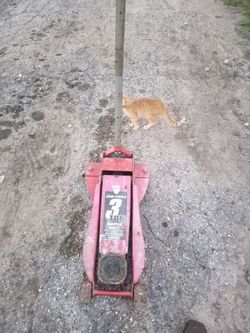 Daytona 3 Ton Low-Profile Superduty Floor Jack