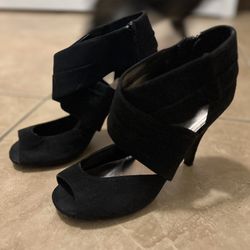 Miss Bisou black suede high-heeled shoes Size 9