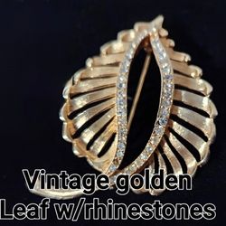Set Of 4 "Leaf" Brooches