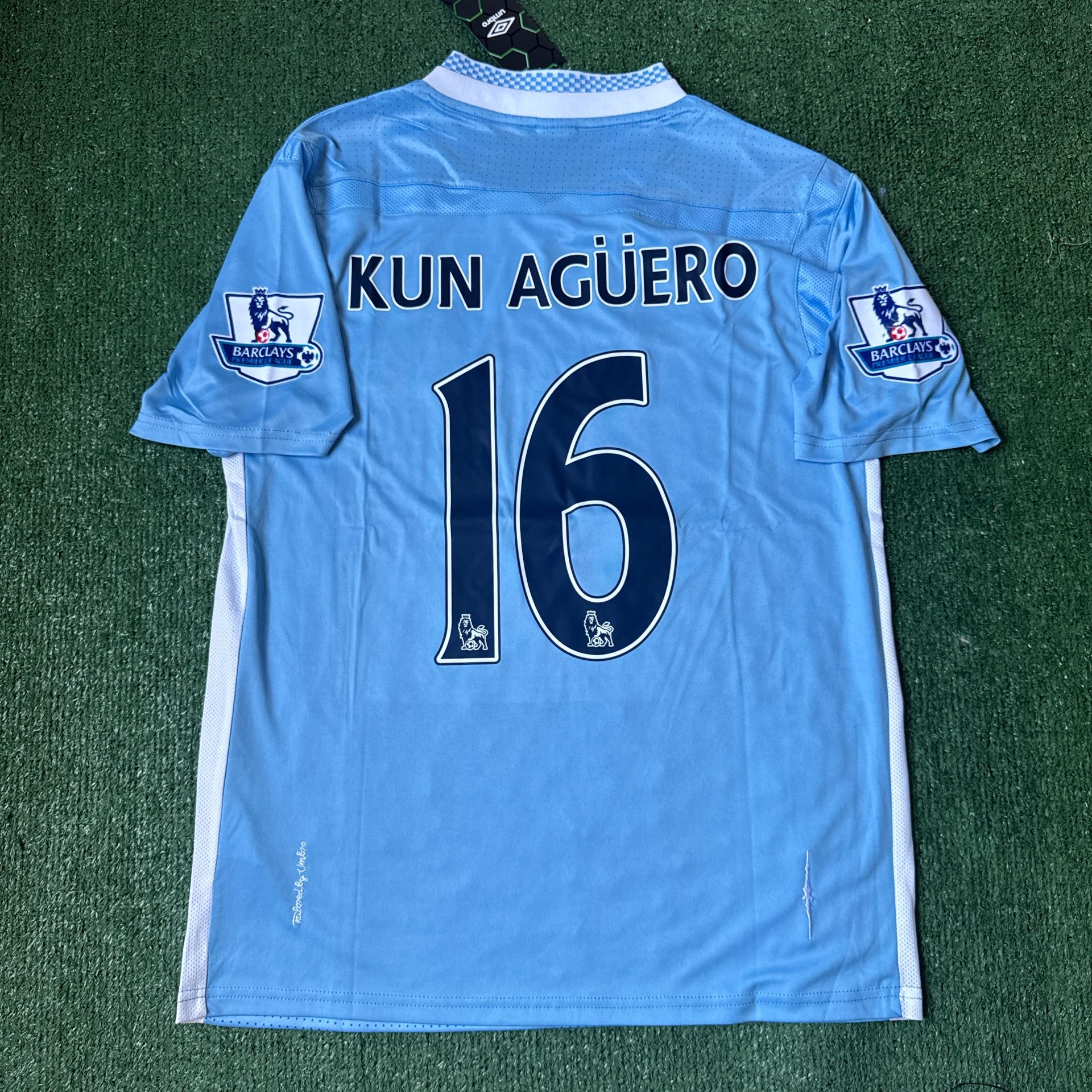 Vintage Manchester City Kun Aguero #16