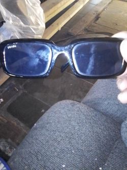 Prada singlasses