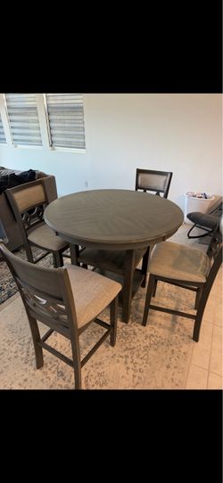 Dining set