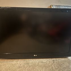 45” LG Tv With chromecast tv Set. 