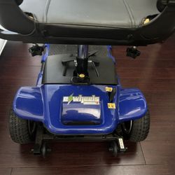 Adult scooter