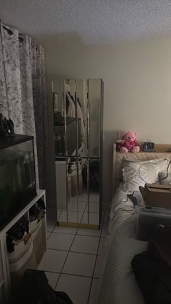 Bedroom furniture Set