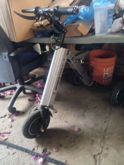 Electric trike