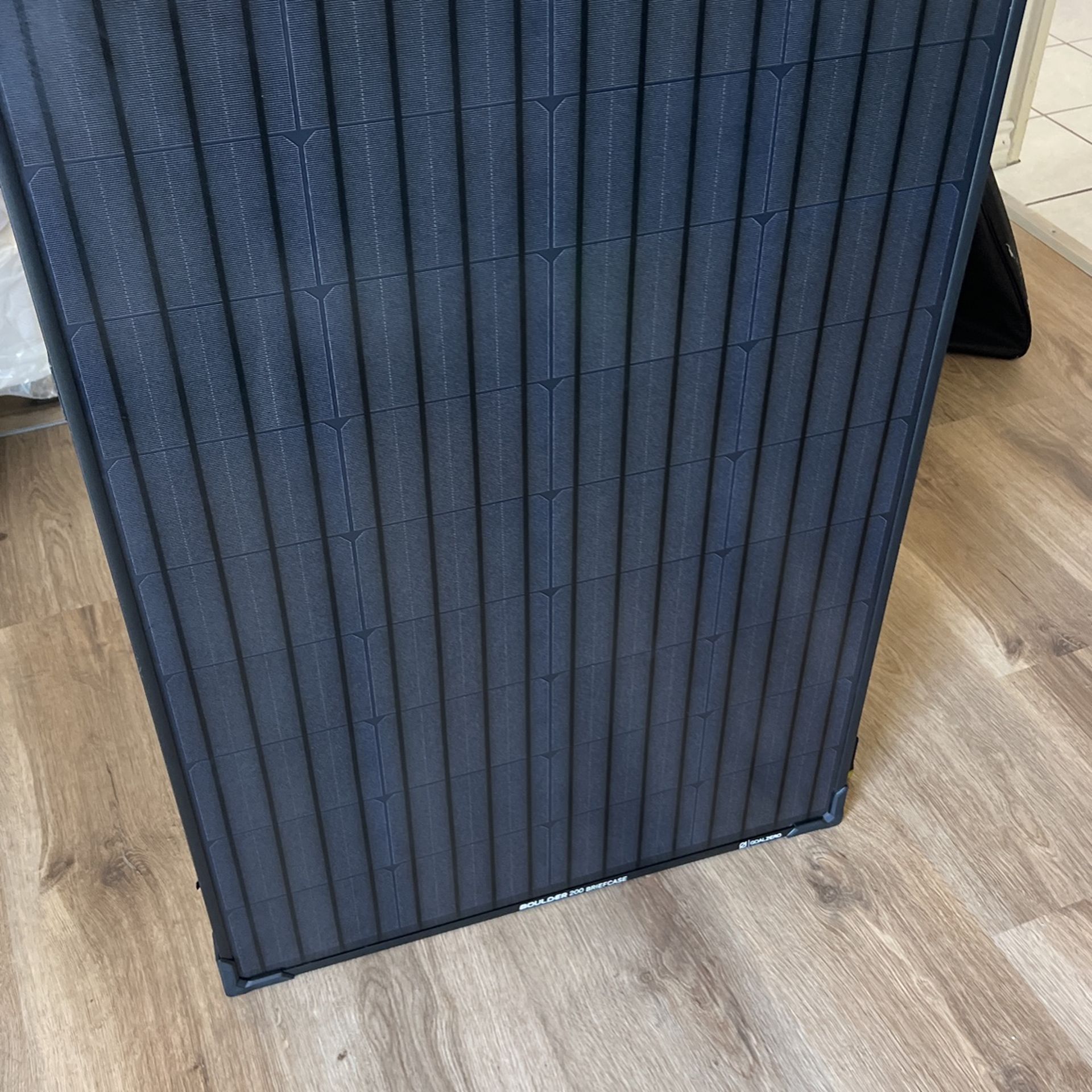 GoalZero Boulder200 Briefcase