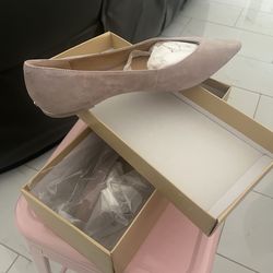 Mickeal kores size 10