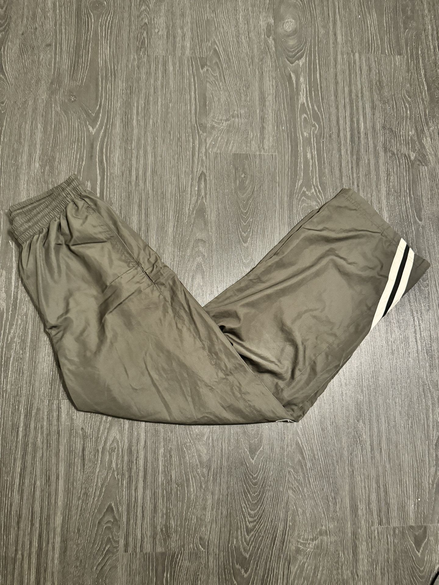 Reebok Mens Workout Windbreaker Lightweight Tracksuit Pants Gray Large