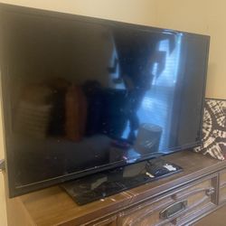 28” Tv with Roku Box