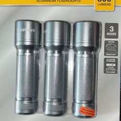 Defiant flash lights