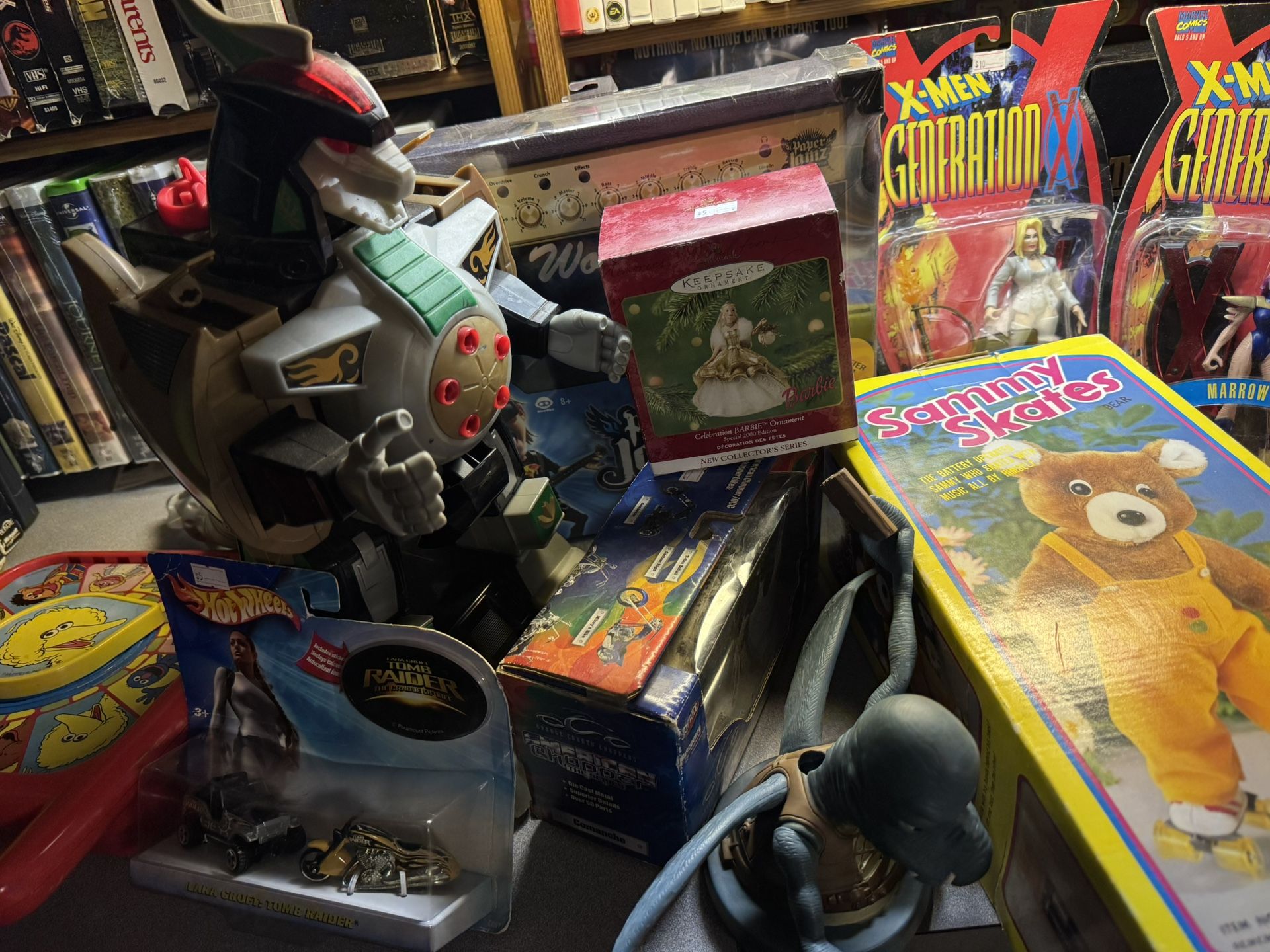 Toys And Collectibles Lot 
