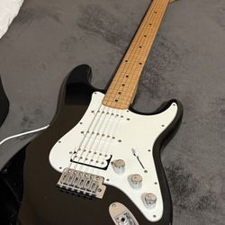 Kramer Focus 211S Black Electric Guitar