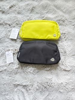 Lululemon Everywhere Belt Bag