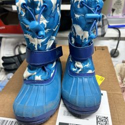 Kid Snow Boots Size 9
