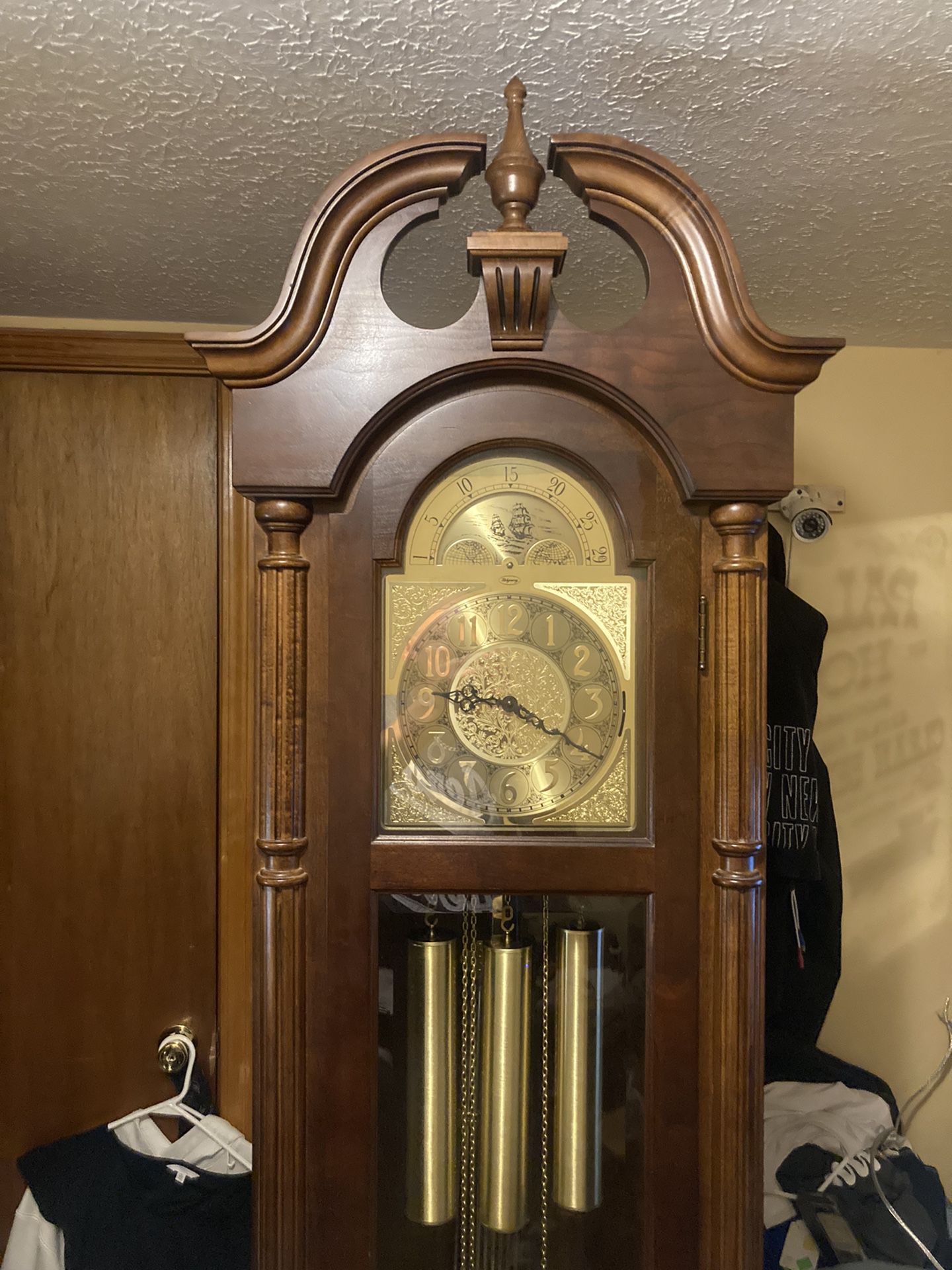 Ridgeway Grandfather Clock Make Offer