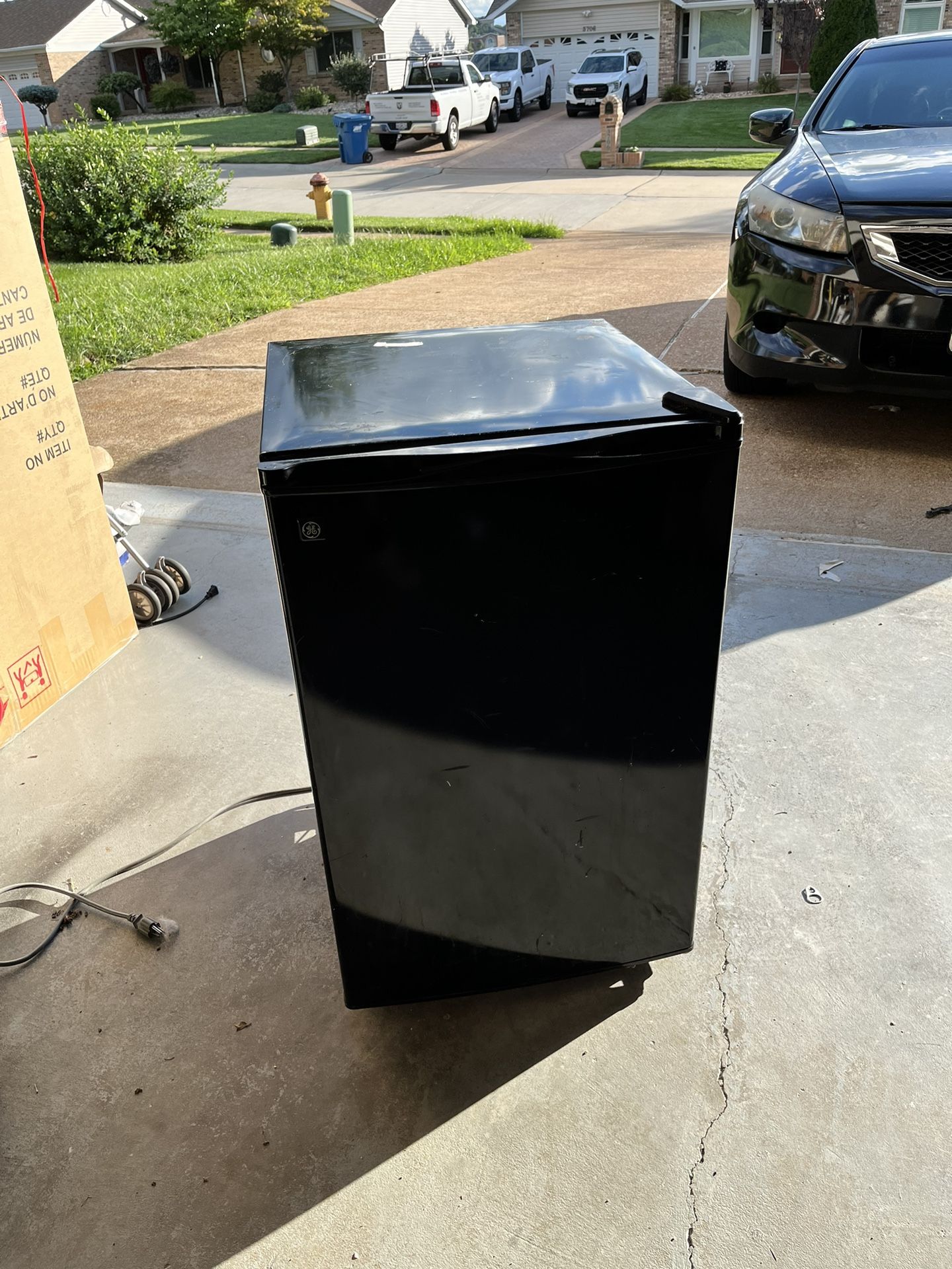 Black Mini Fridge for Sale in Northwest Plaza, MO OfferUp