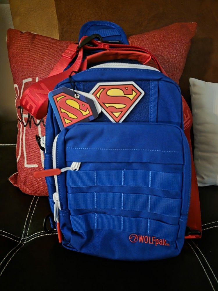 Wolfpak 9L SUPERMAN SLING