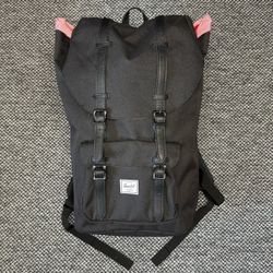 HERSCHEL SUPPLY CO. LITTLE AMERICA BACKPACK