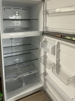 Free Midea Fridge (Needs Repair/Parts)