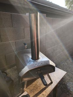 Ooni pizza oven