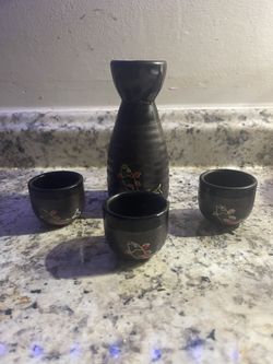 Saki Set