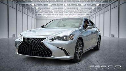2023 Lexus ES 300h