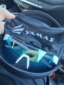 Sports sunglasses