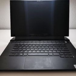 Alienware m15 r4
