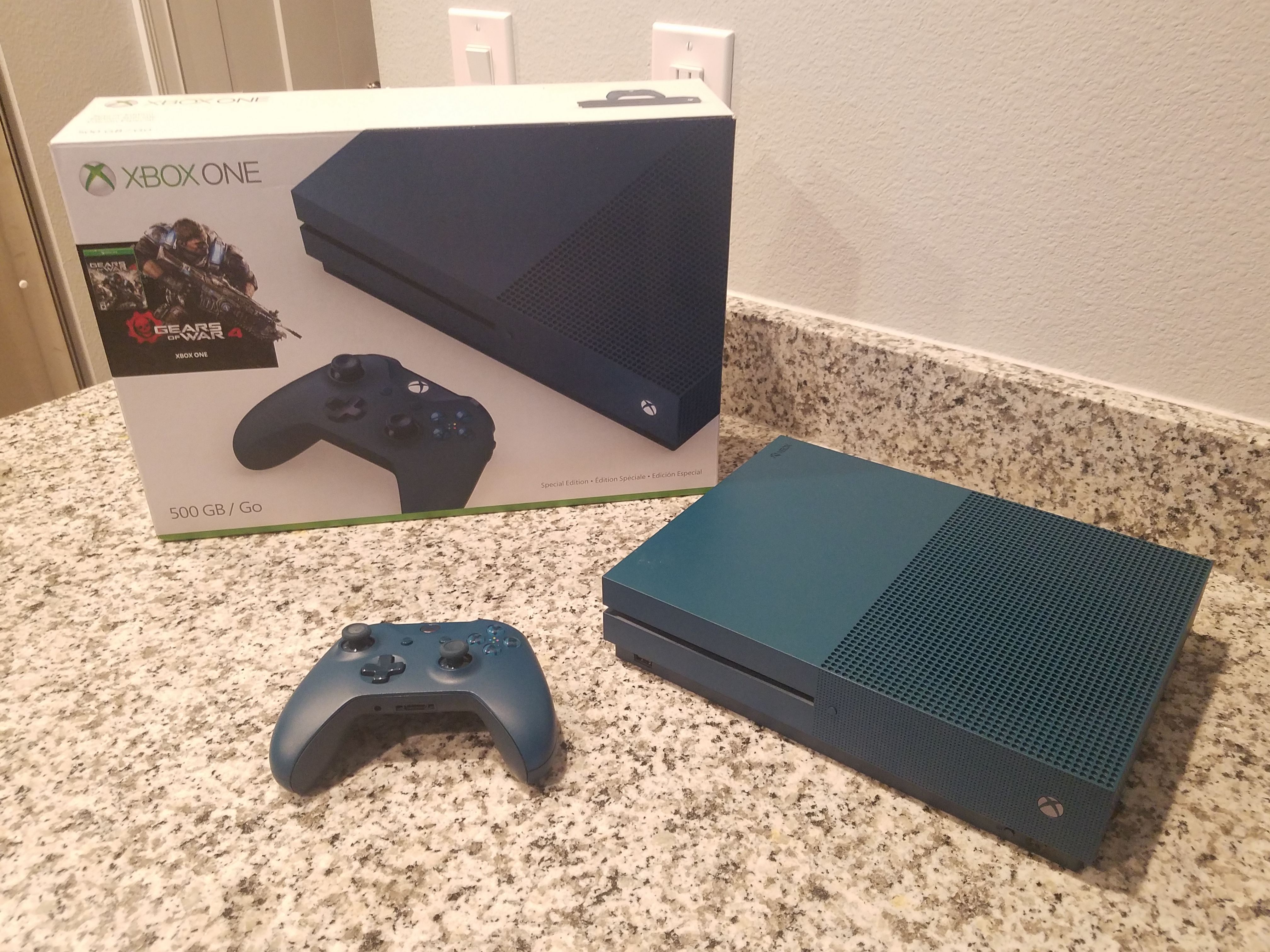 X-BOX One special edition with games