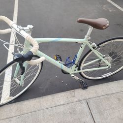 Novara road bike