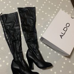 Stunning Black Thigh High Boots 