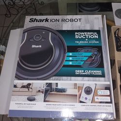 Shark ION ROBOT R76 (NEW)