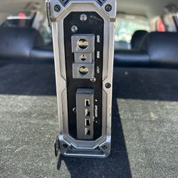 Kicker Amp