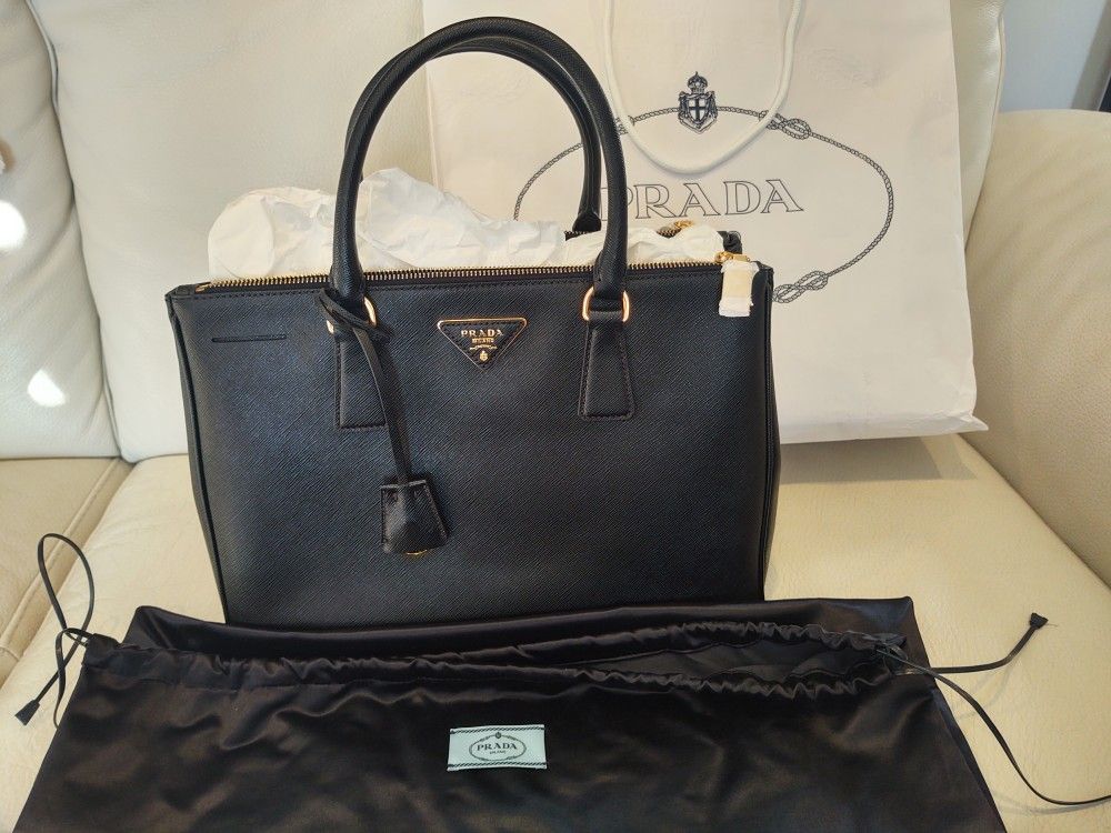 Prada Galleria Saffiano Black Leather Large Bag used twice w/receipt