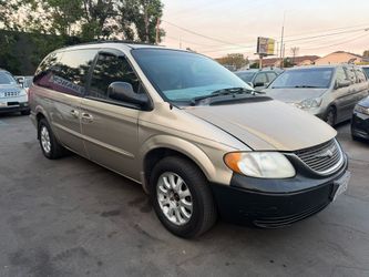 2002 Chrysler Town & Country