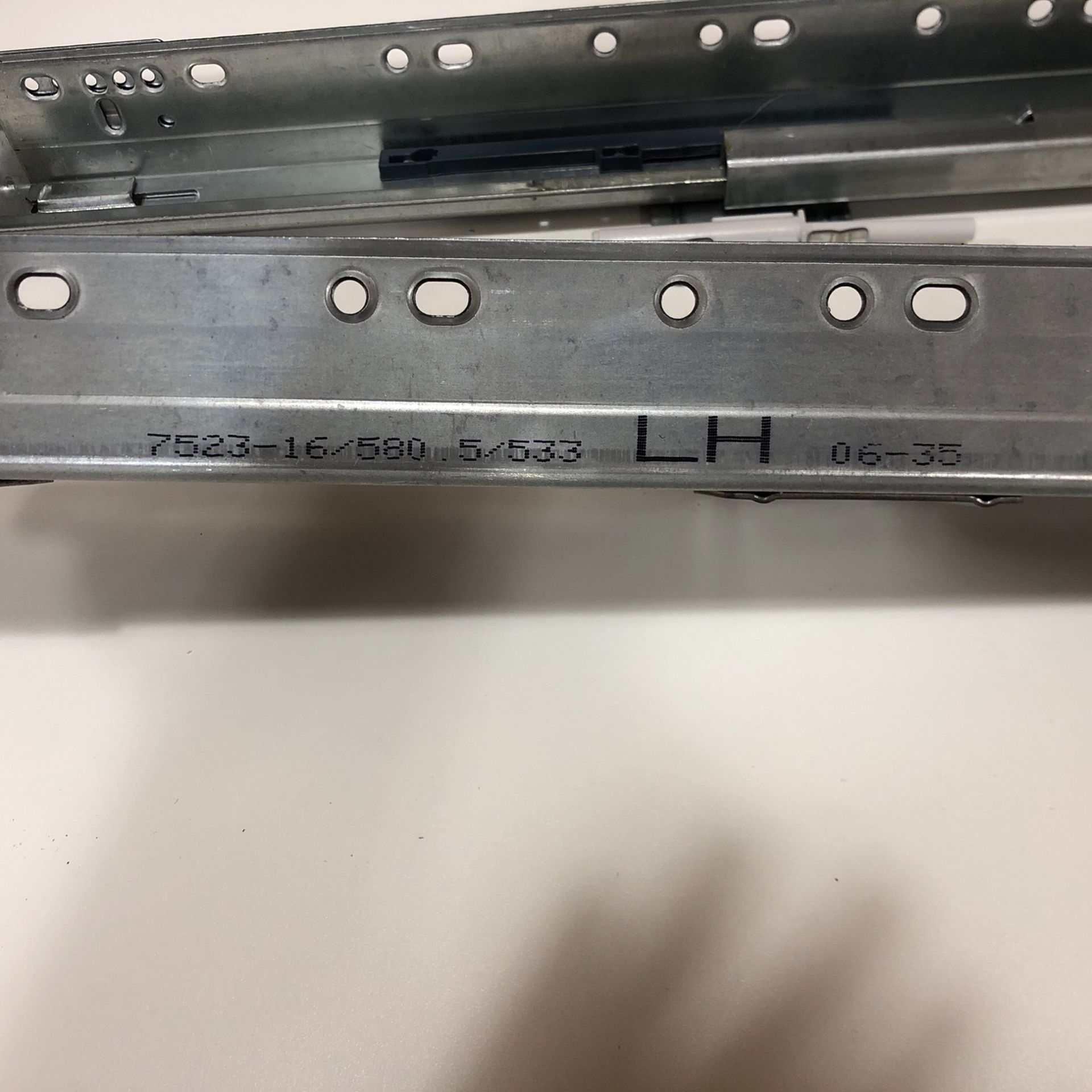 Grass Under mount Drawer Slides