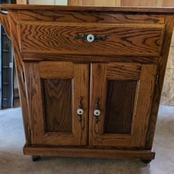 Dresser Rolling