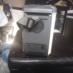 mini portable refrigerator